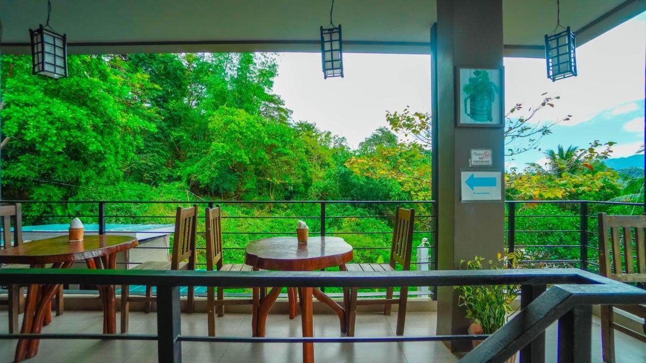 The Ridge Coron Hotel Exterior foto