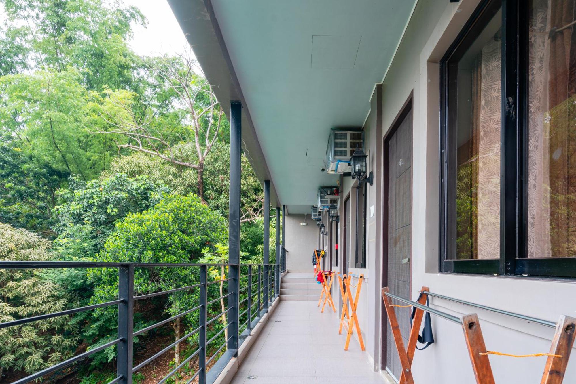 The Ridge Coron Hotel Exterior foto